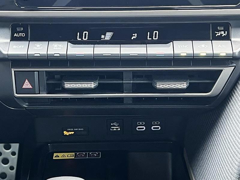 Toyota Camry SE 2026