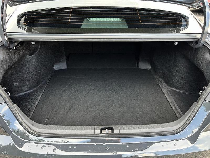 Toyota Camry SE 2026