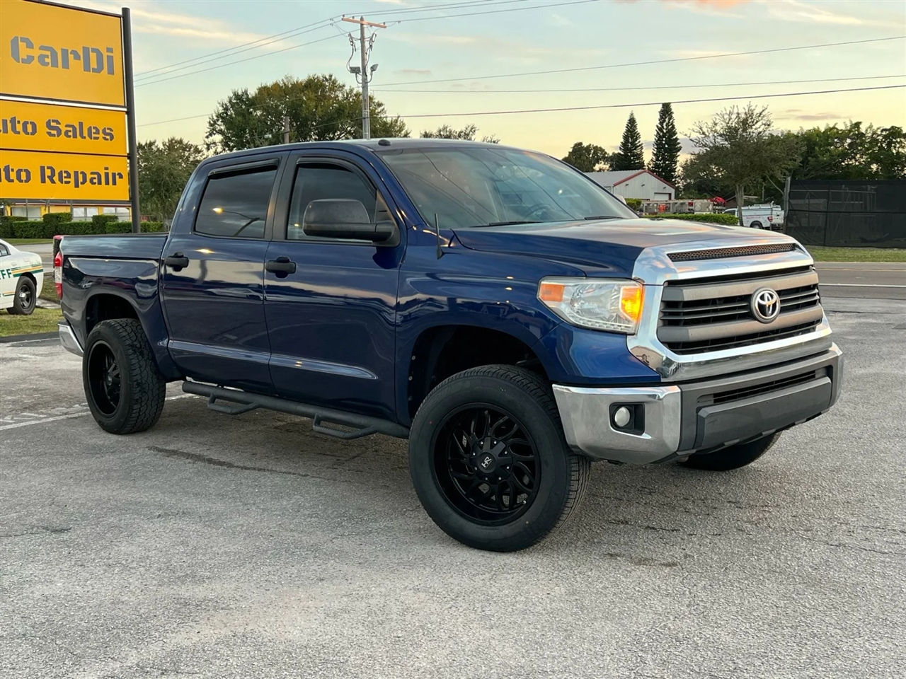 2014 Toyota Tundra SR5 5.7L V8 FFV CrewMax 4WD