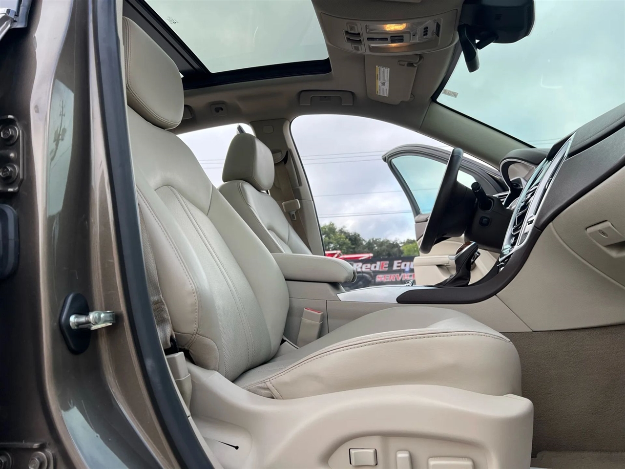 Cadillac SRX Luxury Collection FWD 2015