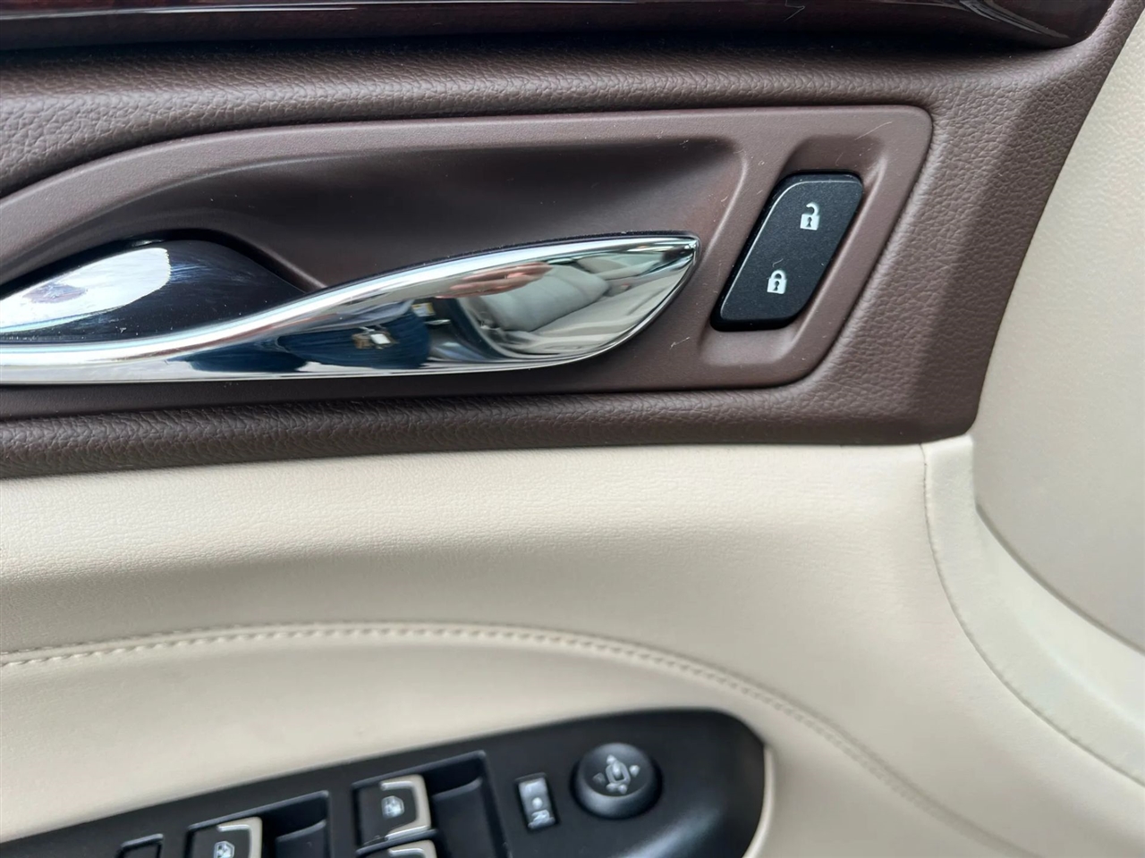 Cadillac SRX Luxury Collection FWD 2015