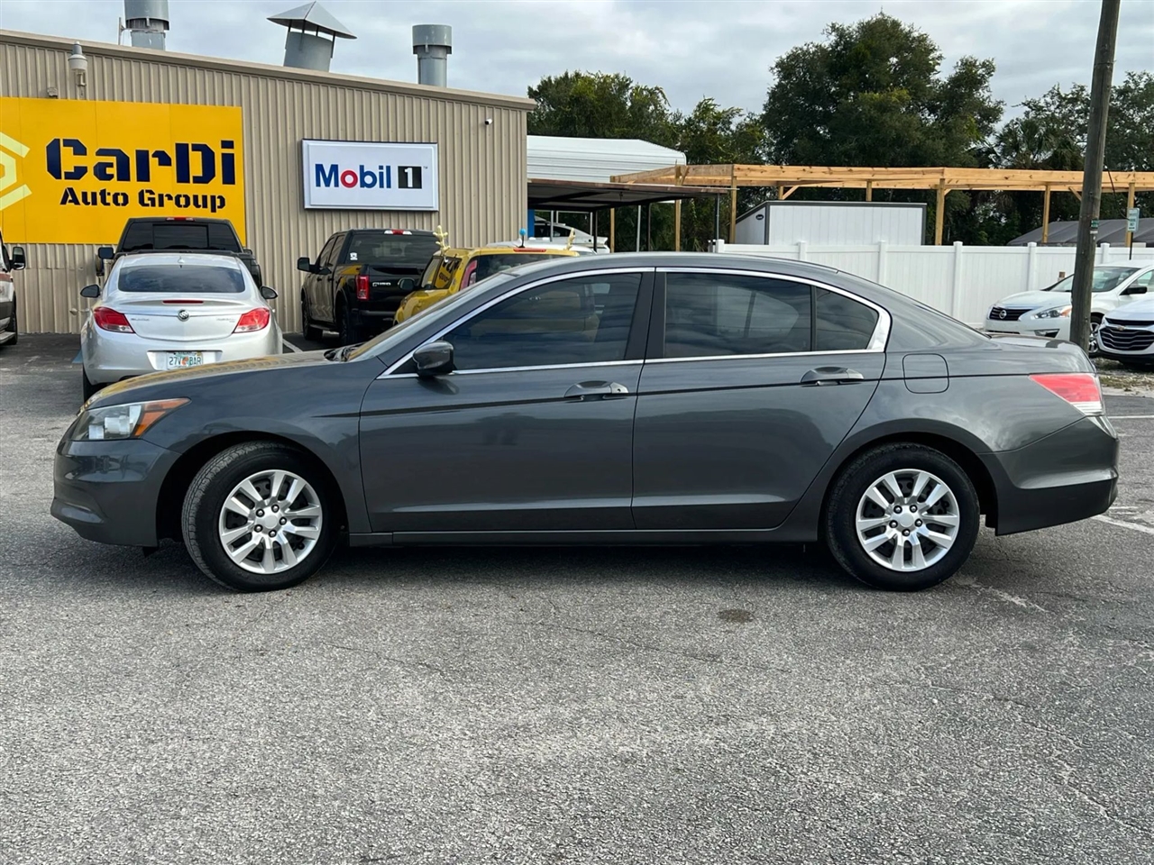 Honda Accord LX sedan 2011