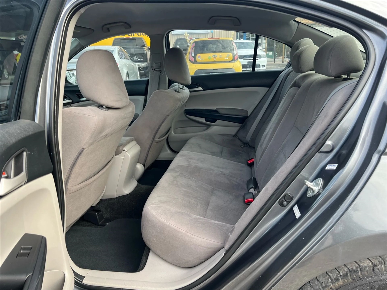 Honda Accord LX sedan 2011