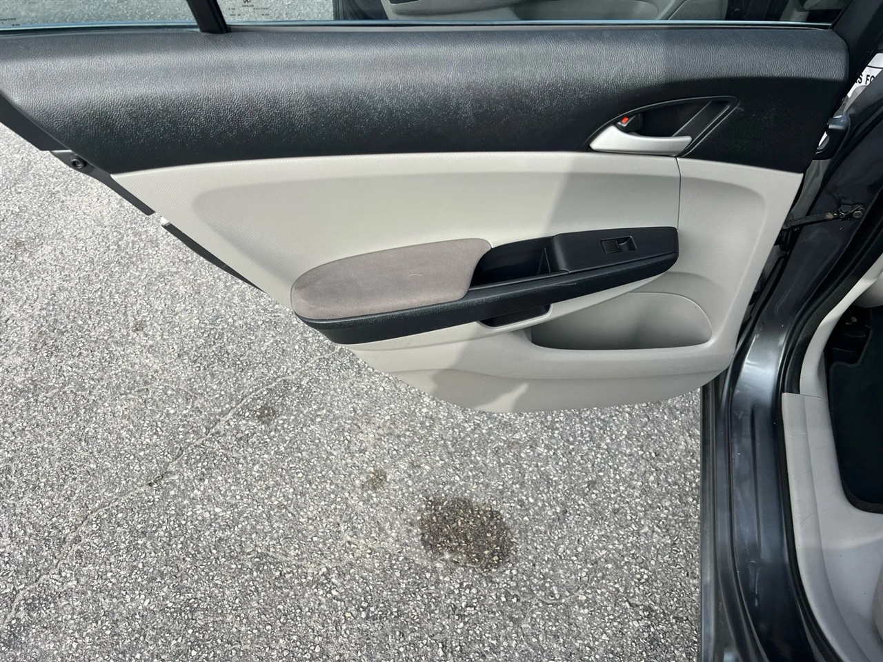 Honda Accord LX sedan 2011