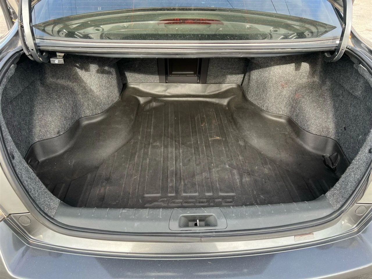 Honda Accord LX sedan 2011