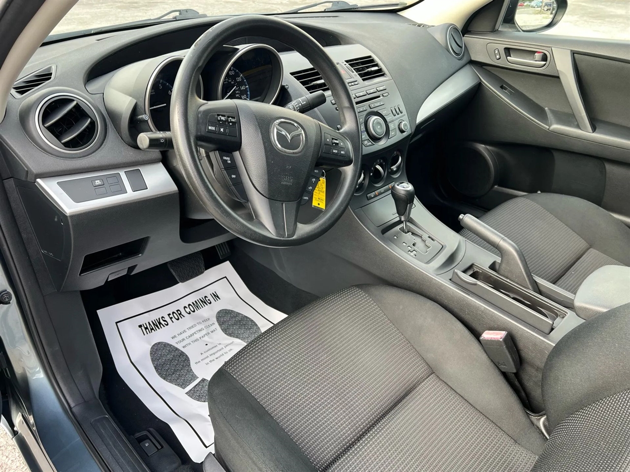 Mazda MAZDA3 i Sport 4-Door 2013