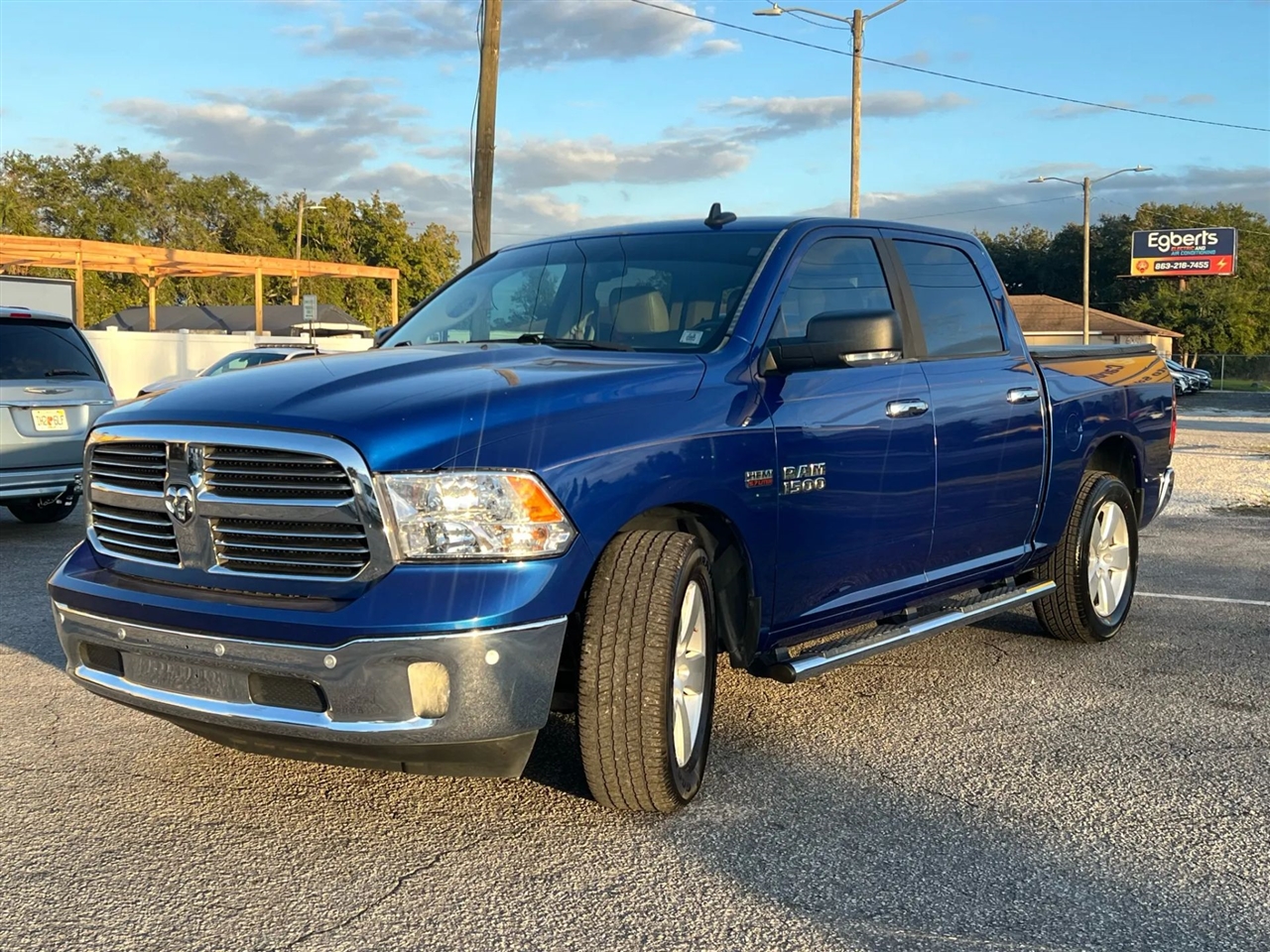 RAM 1500 SLT Crew Cab SWB 2WD 2016