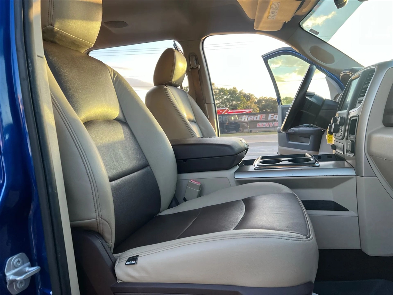 RAM 1500 SLT Crew Cab SWB 2WD 2016