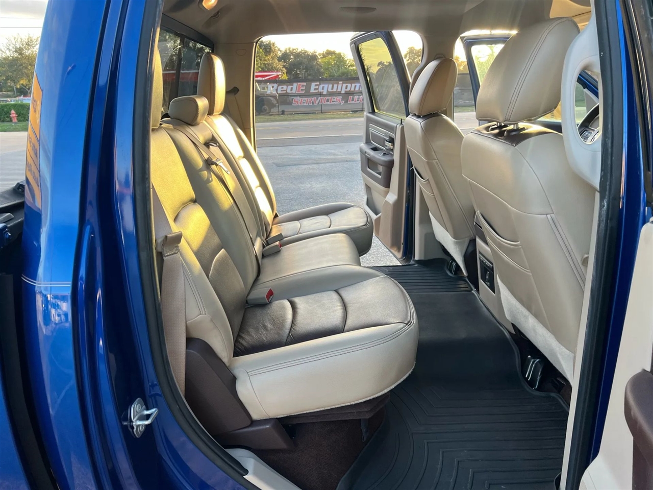 RAM 1500 SLT Crew Cab SWB 2WD 2016