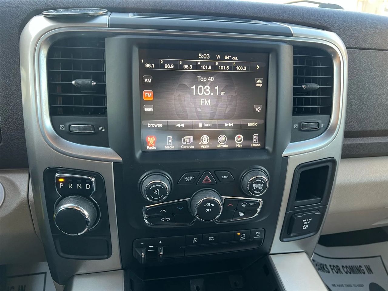 RAM 1500 SLT Crew Cab SWB 2WD 2016