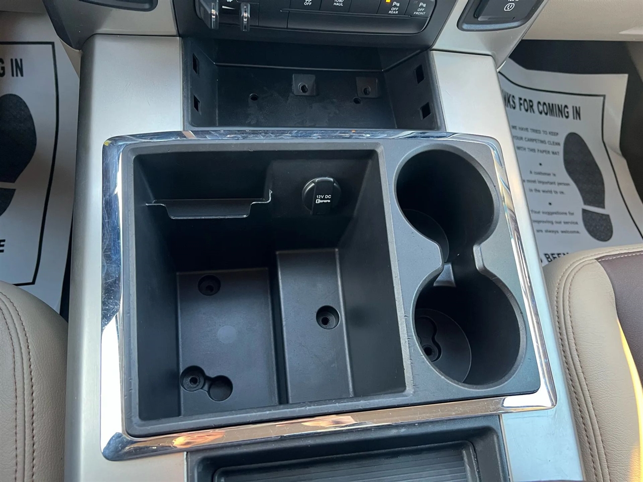 RAM 1500 SLT Crew Cab SWB 2WD 2016