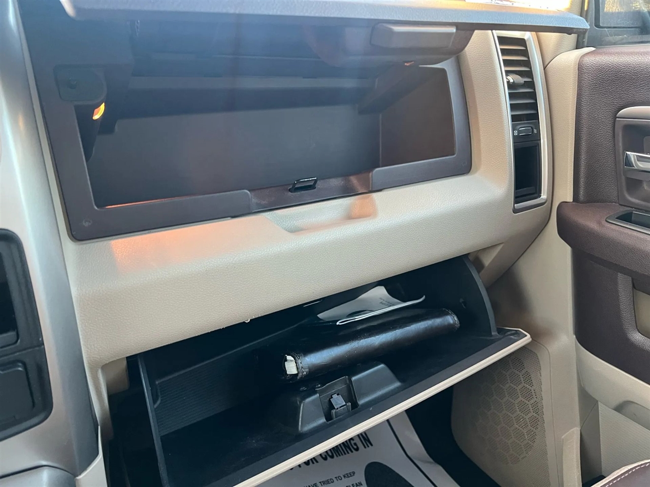 RAM 1500 SLT Crew Cab SWB 2WD 2016