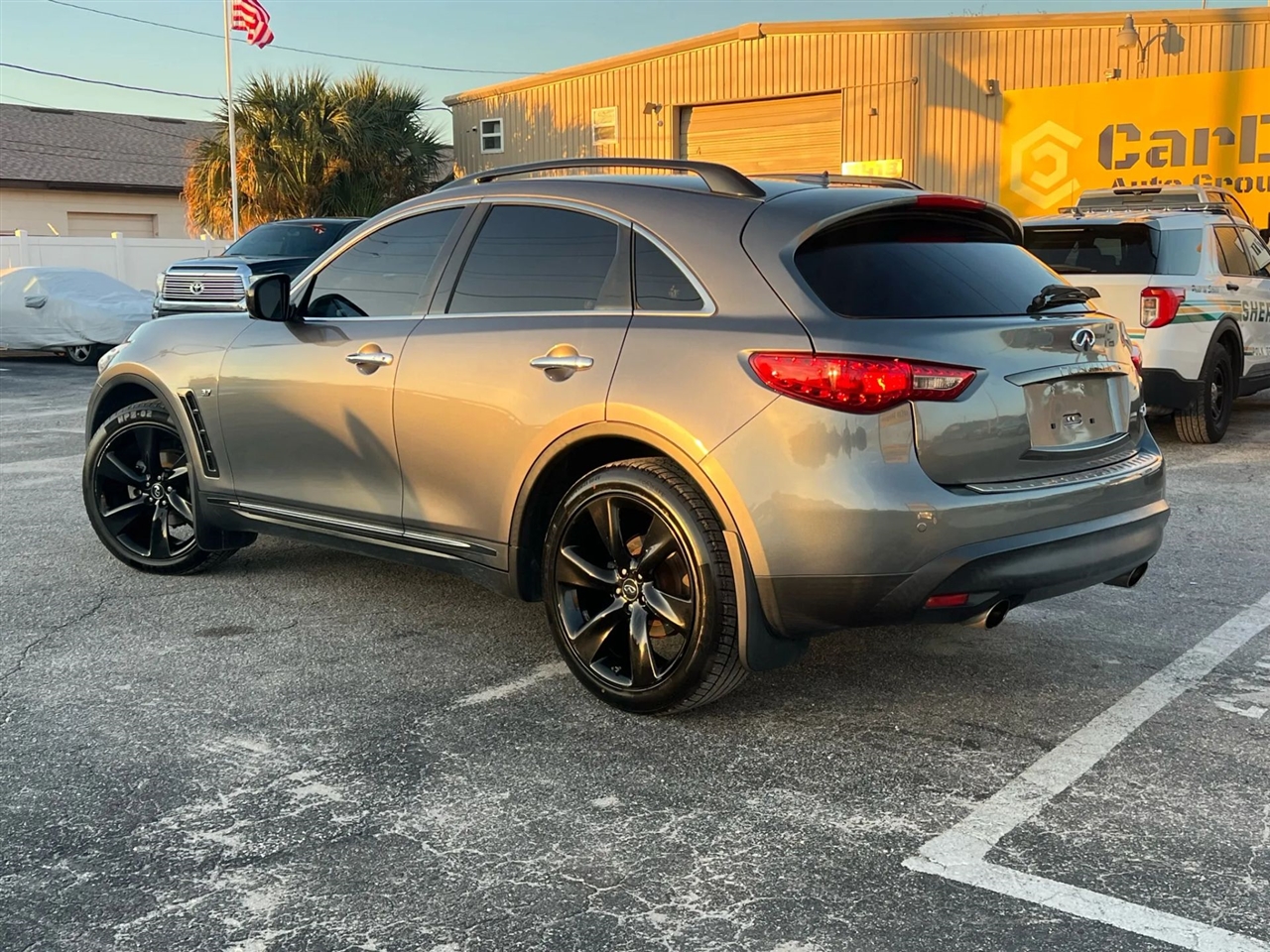 Infiniti QX70 Base 2016