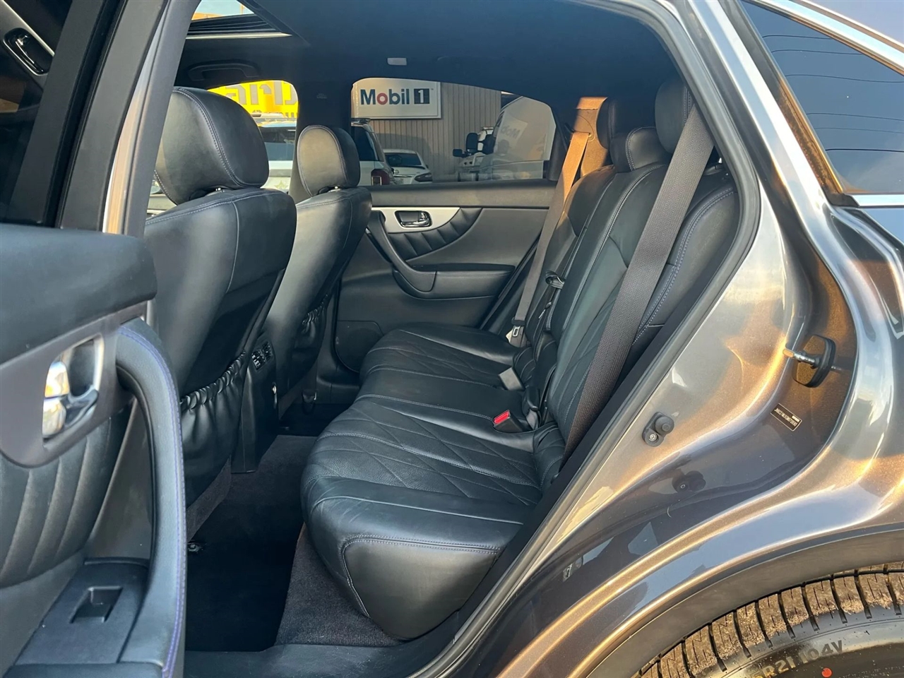 Infiniti QX70 Base 2016