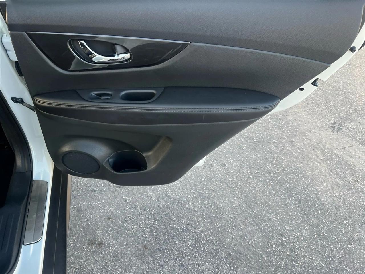 Nissan Rogue SV 2WD 2017