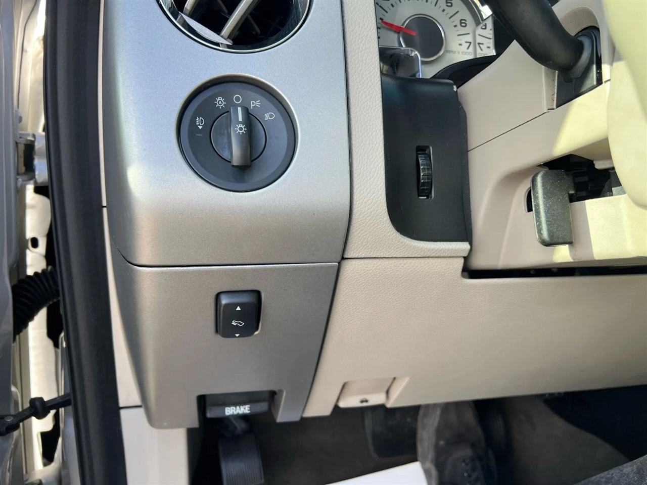 Ford Expedition Limited 2WD 2013