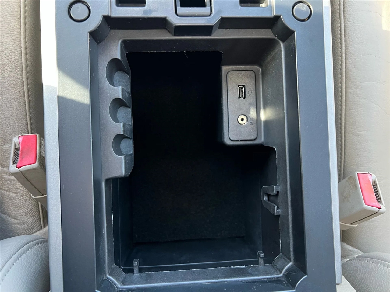 Ford Expedition Limited 2WD 2013