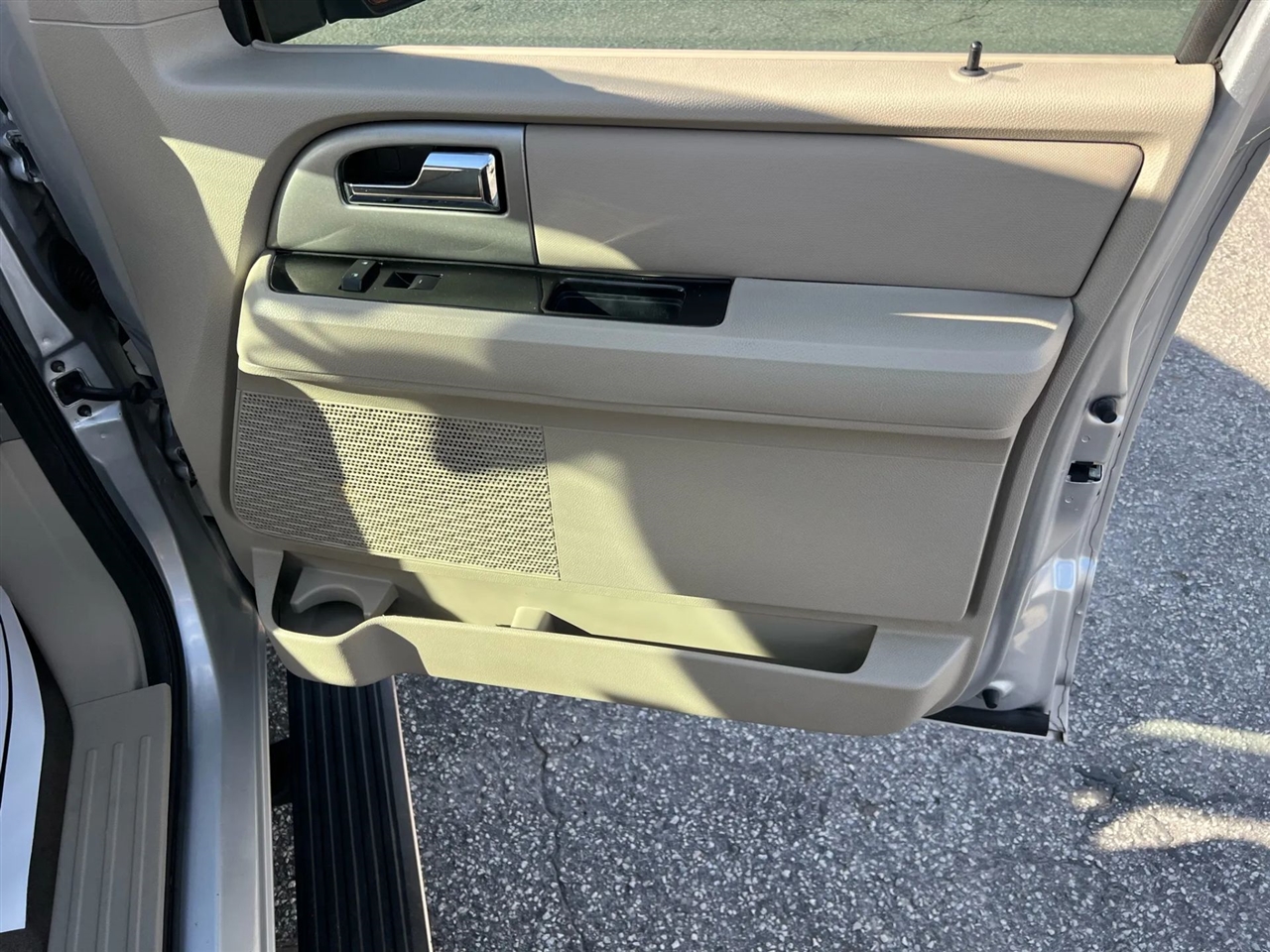 Ford Expedition Limited 2WD 2013