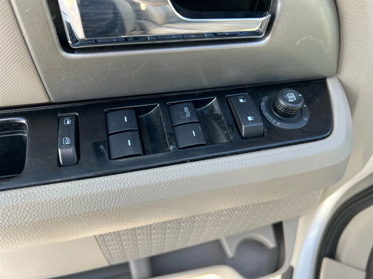 Ford Expedition Limited 2WD 2013