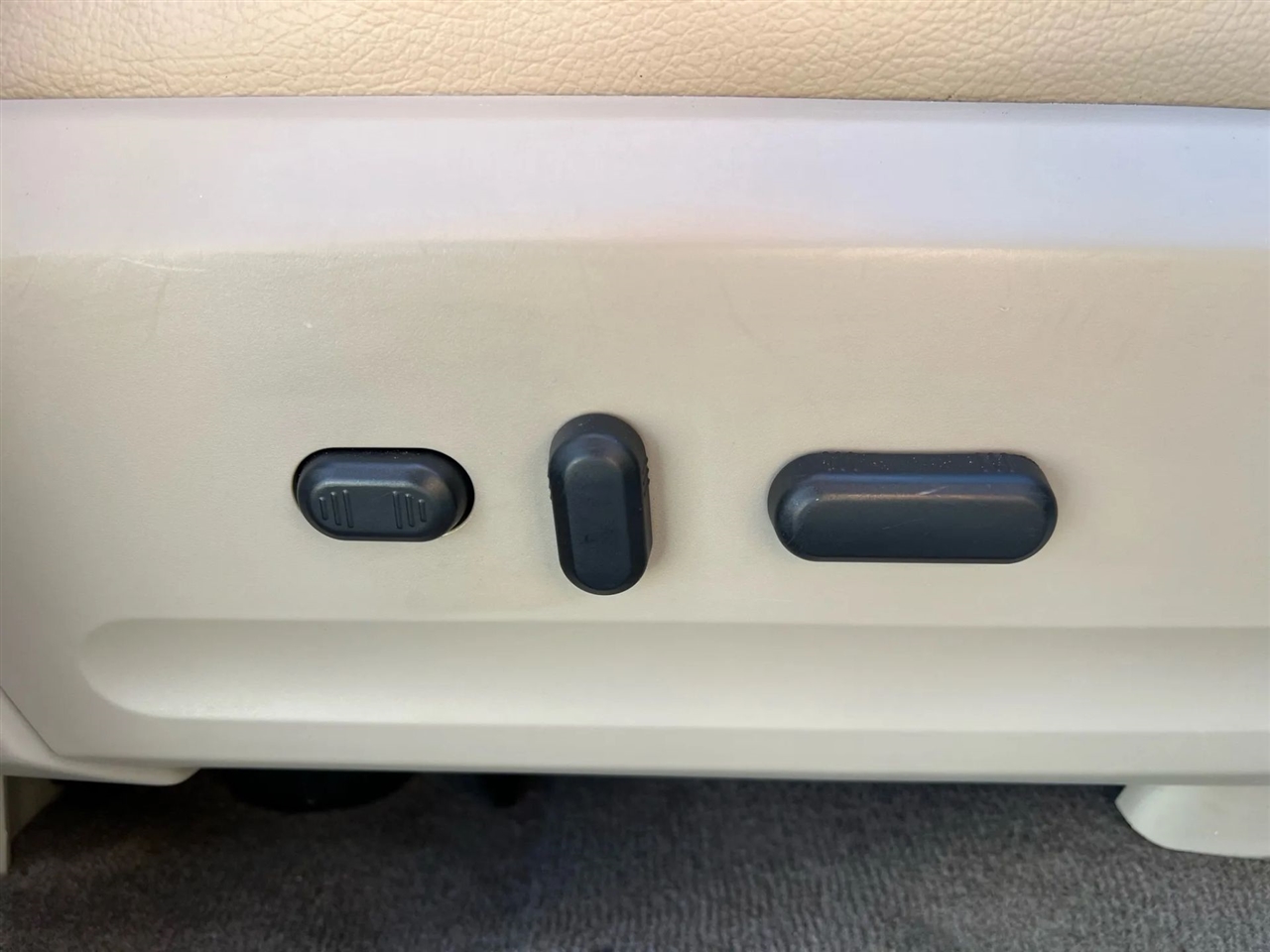 Ford Expedition Limited 2WD 2013