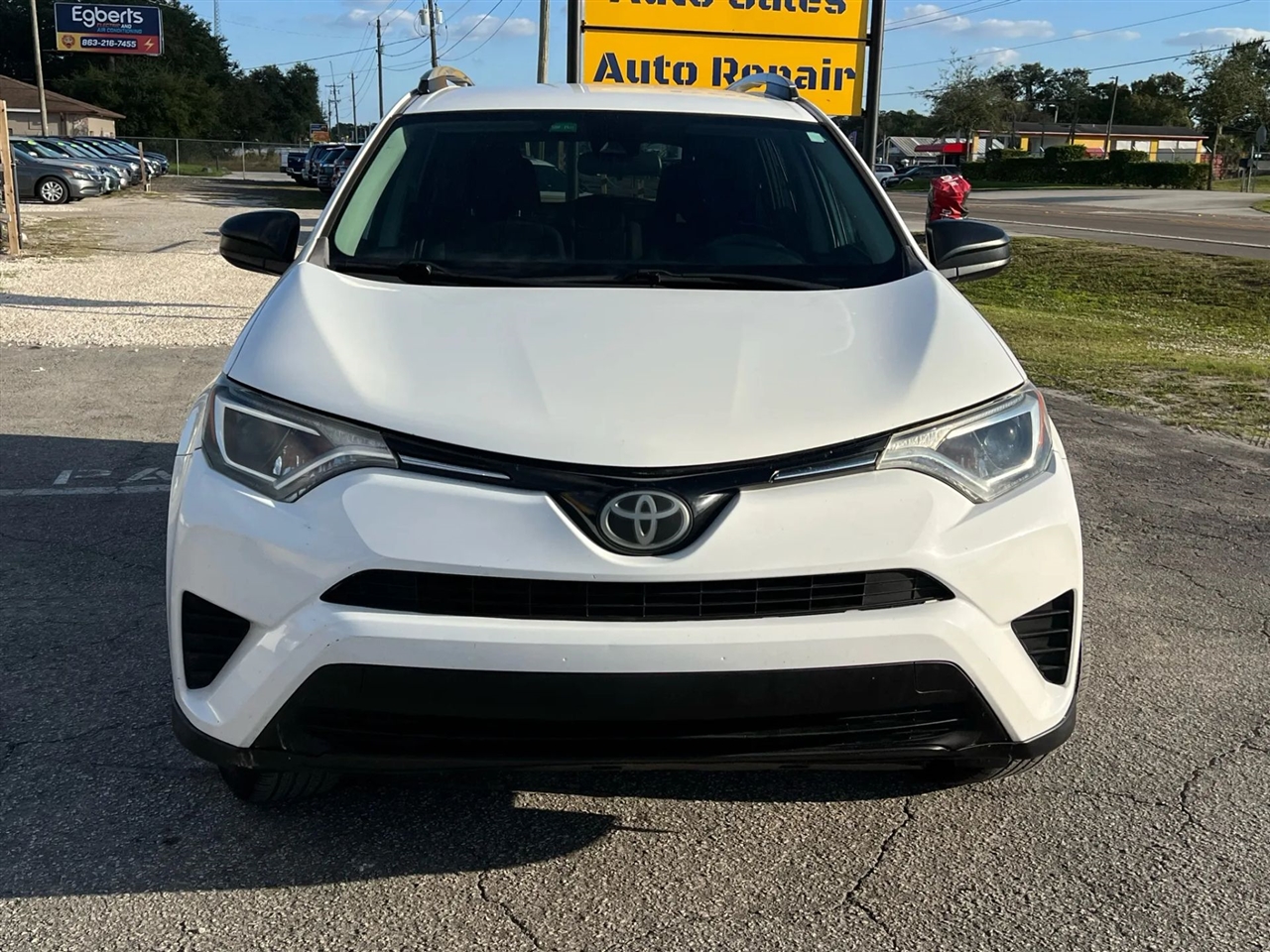 Toyota RAV4 LE FWD 2017