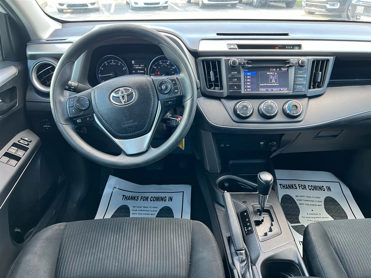 Toyota RAV4 LE FWD 2017