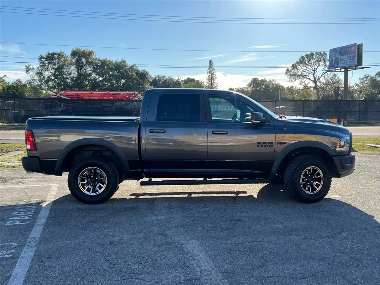 RAM 1500 Rebel Crew Cab SWB 4WD 2016