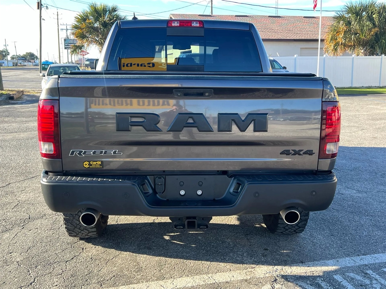 RAM 1500 Rebel Crew Cab SWB 4WD 2016