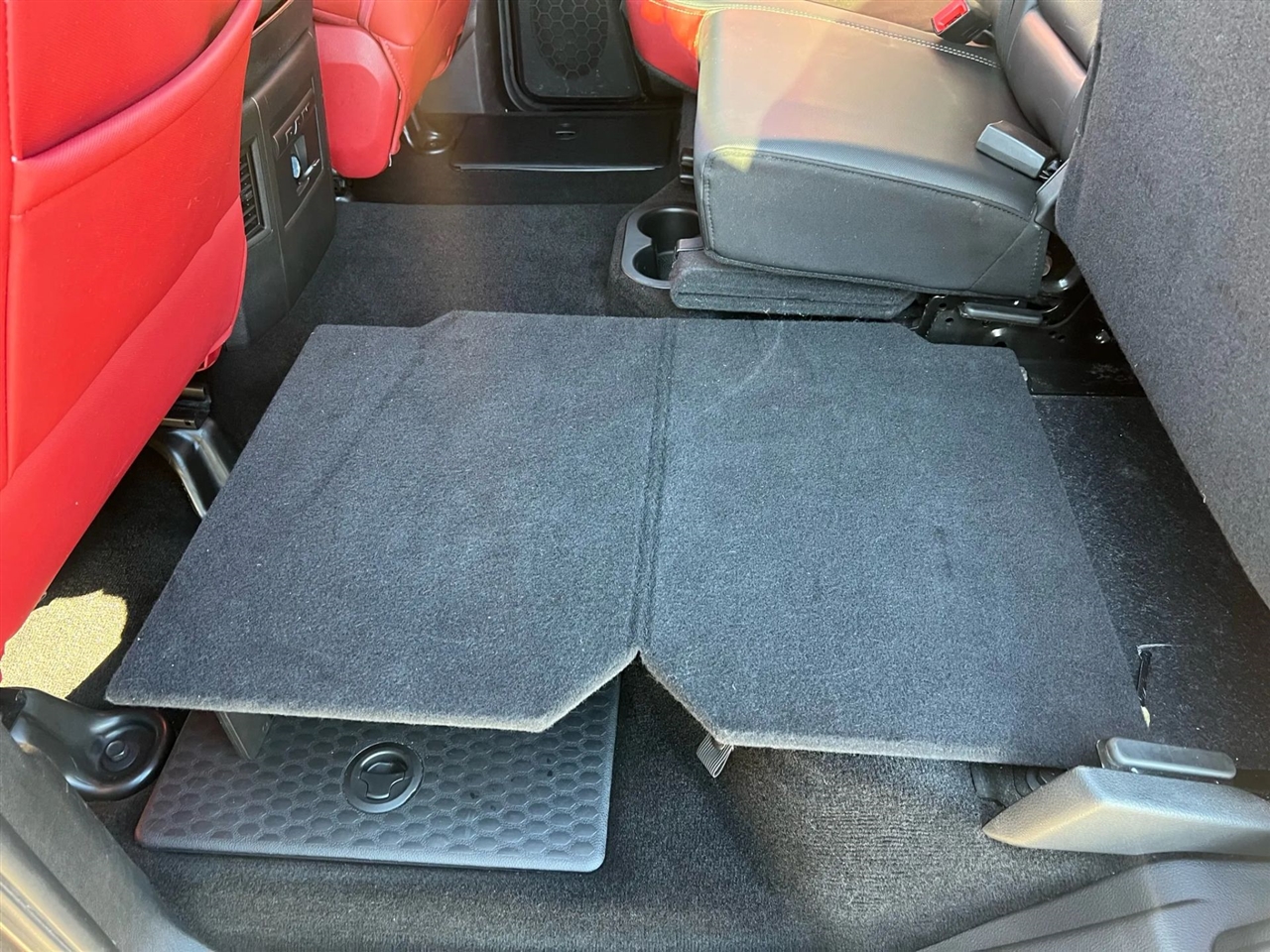 RAM 1500 Rebel Crew Cab SWB 4WD 2016