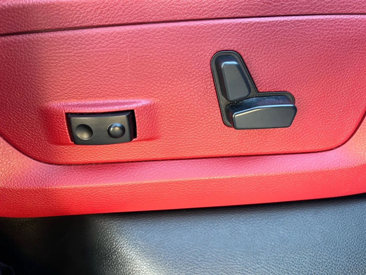 RAM 1500 Rebel Crew Cab SWB 4WD 2016