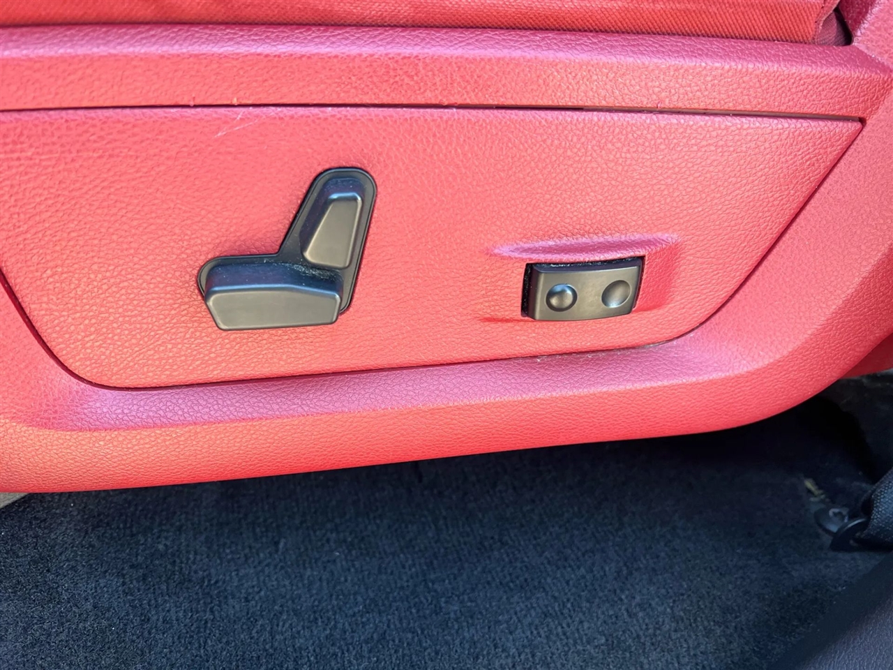 RAM 1500 Rebel Crew Cab SWB 4WD 2016