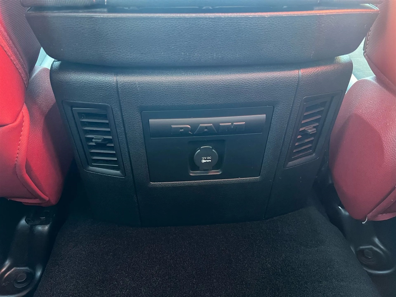 RAM 1500 Rebel Crew Cab SWB 4WD 2016