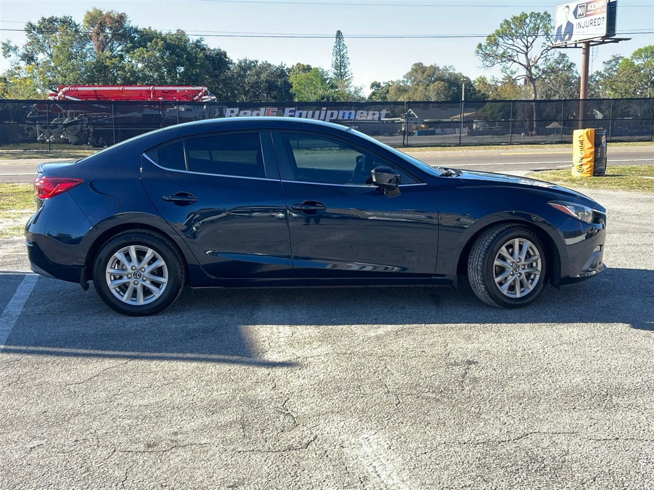 Mazda MAZDA3 i Touring AT 4-Door 2015