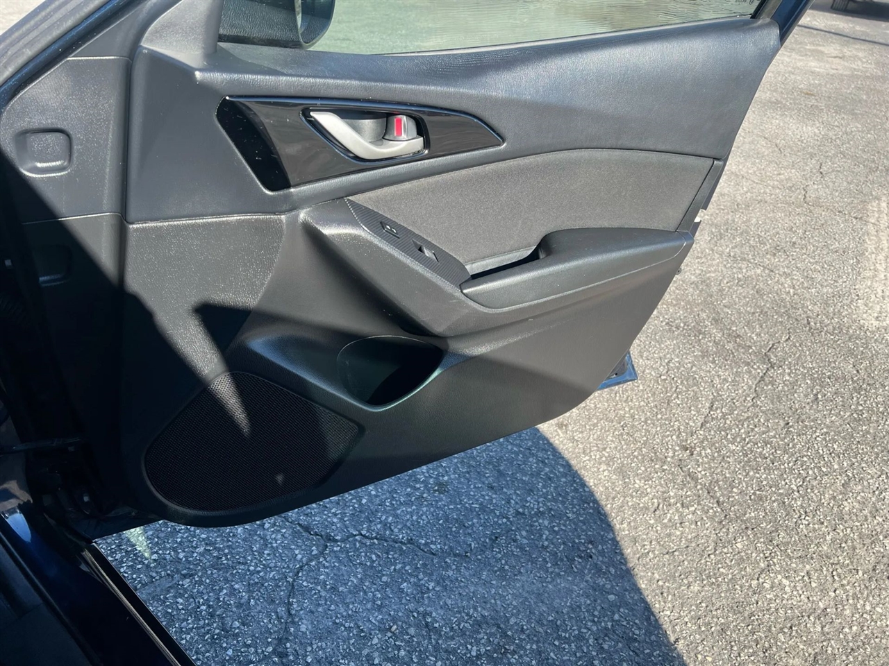 Mazda MAZDA3 i Touring AT 4-Door 2015