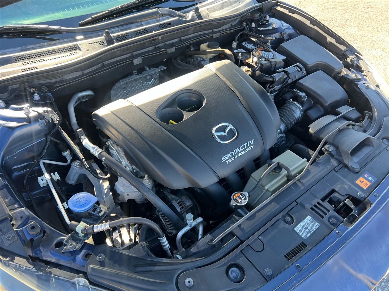 Mazda MAZDA3 i Touring AT 4-Door 2015