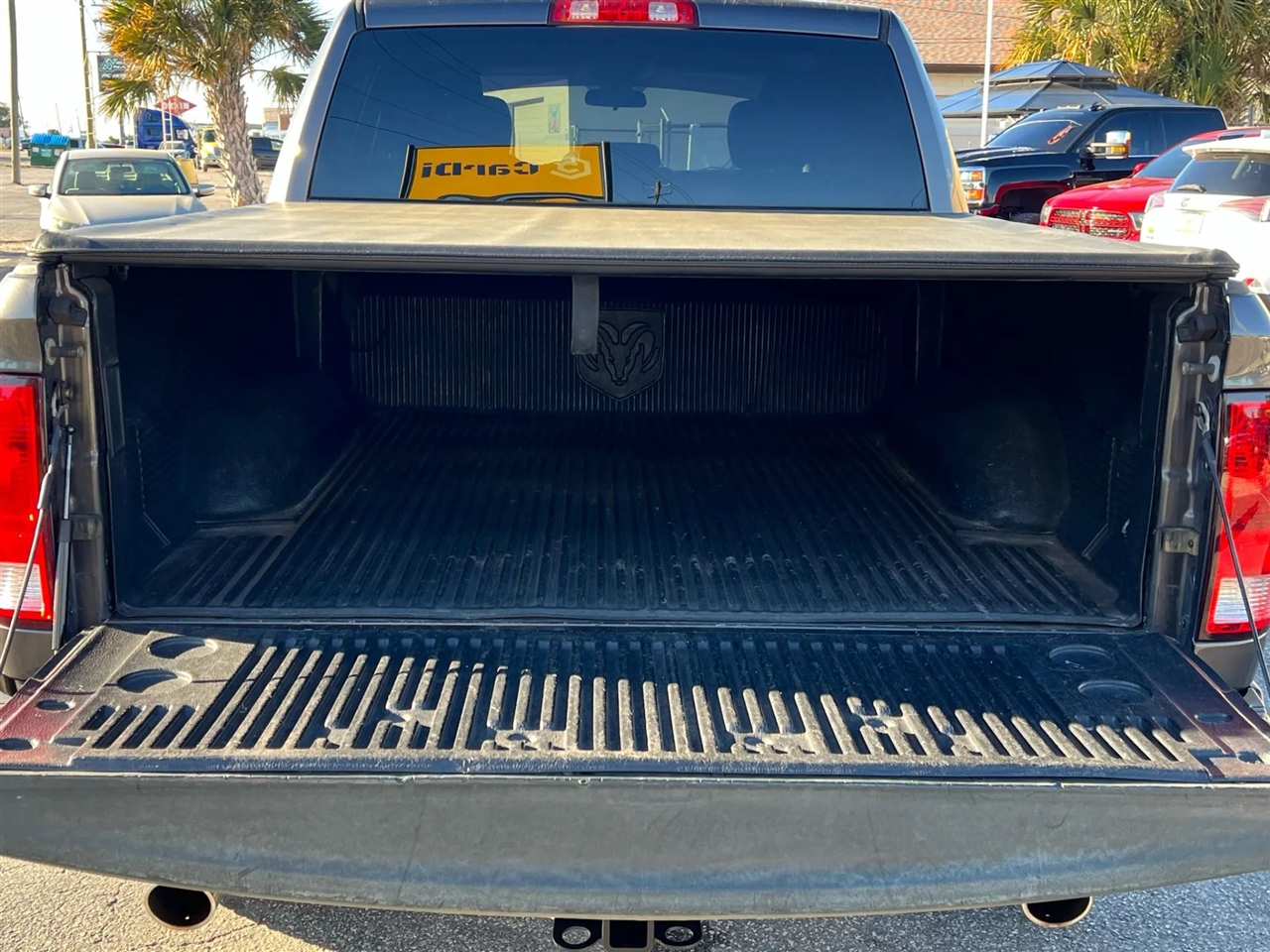 RAM 1500 Tradesman Crew Cab SWB 4WD 2017