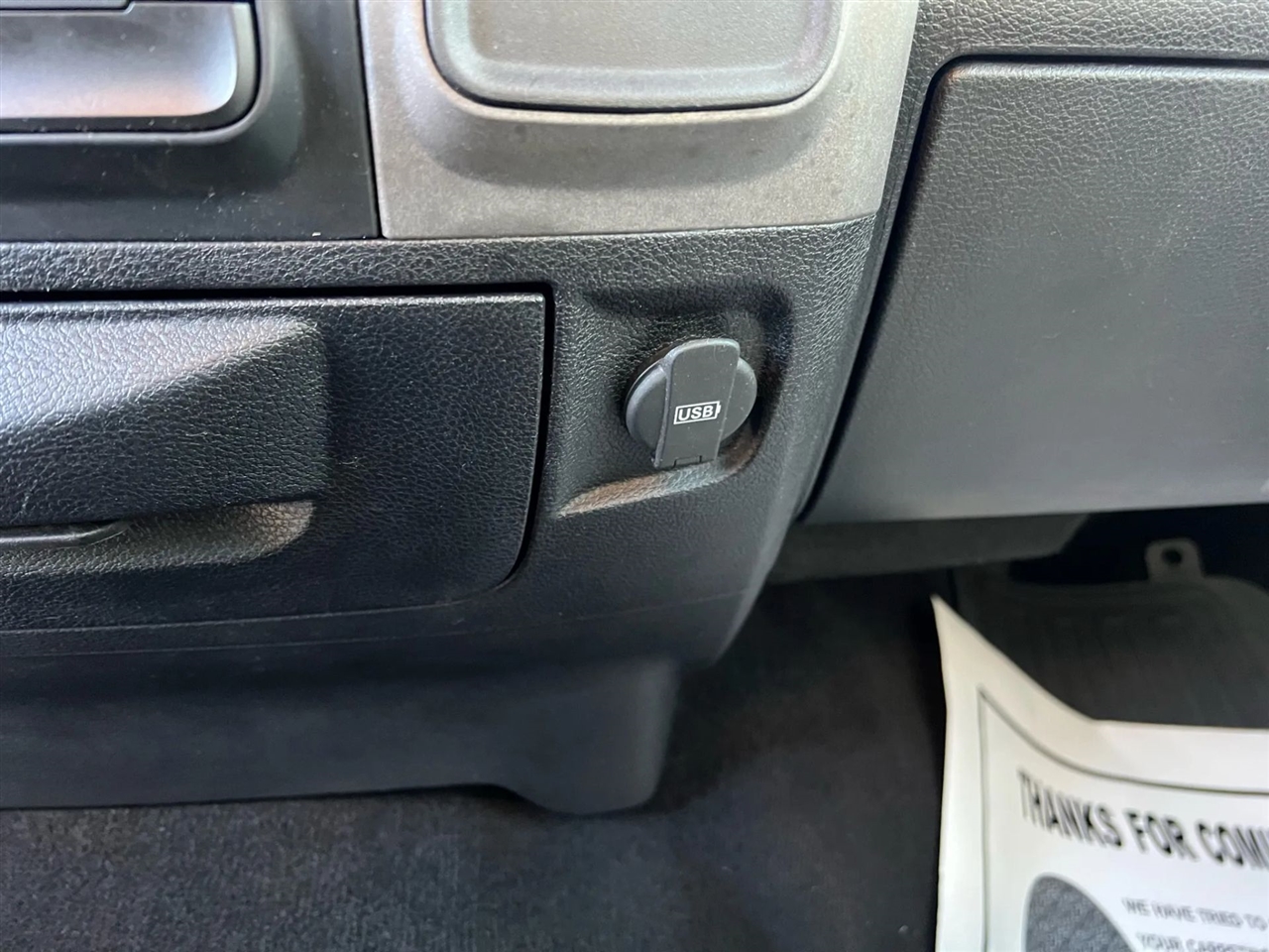 RAM 1500 Tradesman Crew Cab SWB 4WD 2017