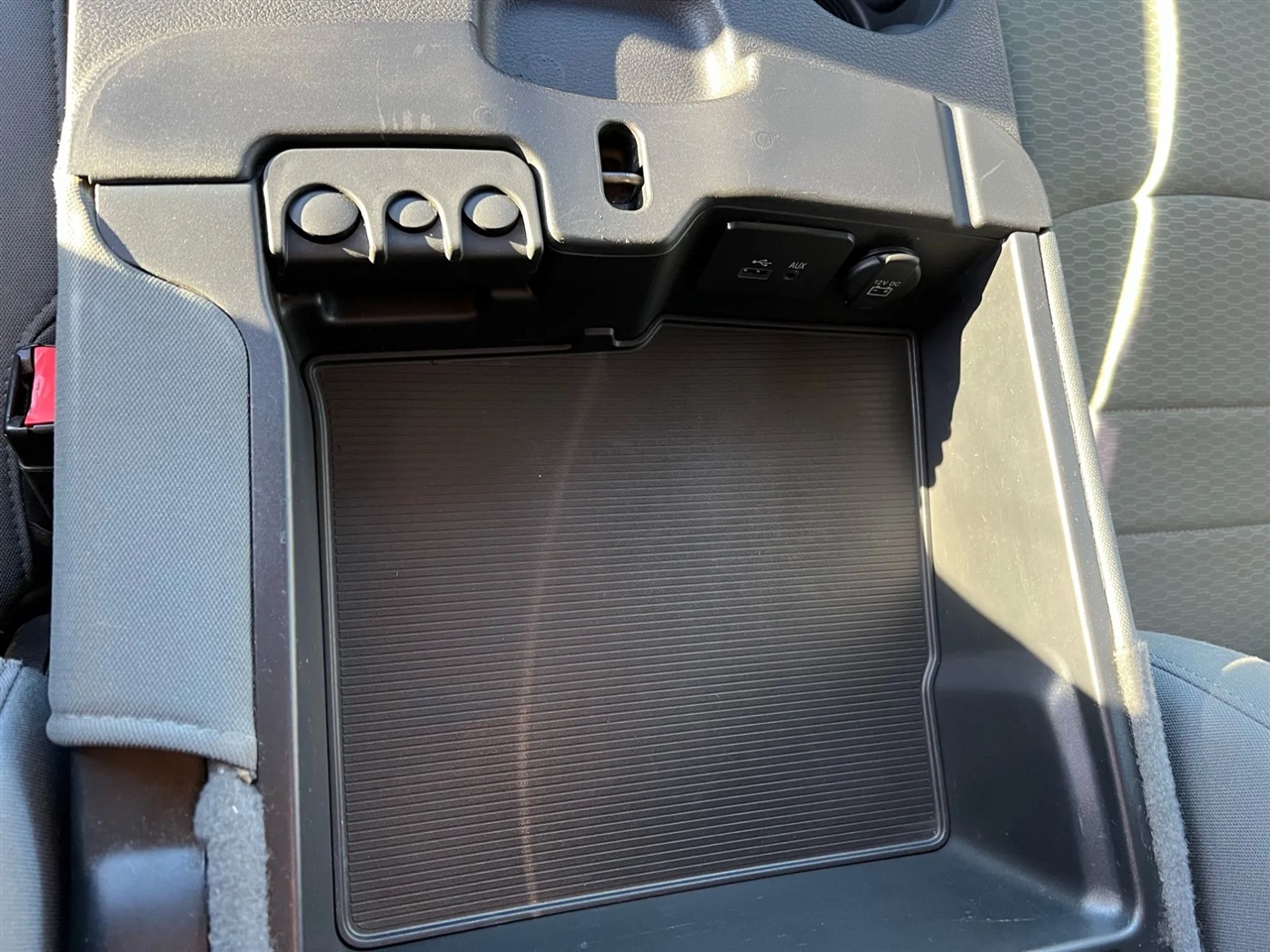 RAM 1500 Tradesman Crew Cab SWB 4WD 2017