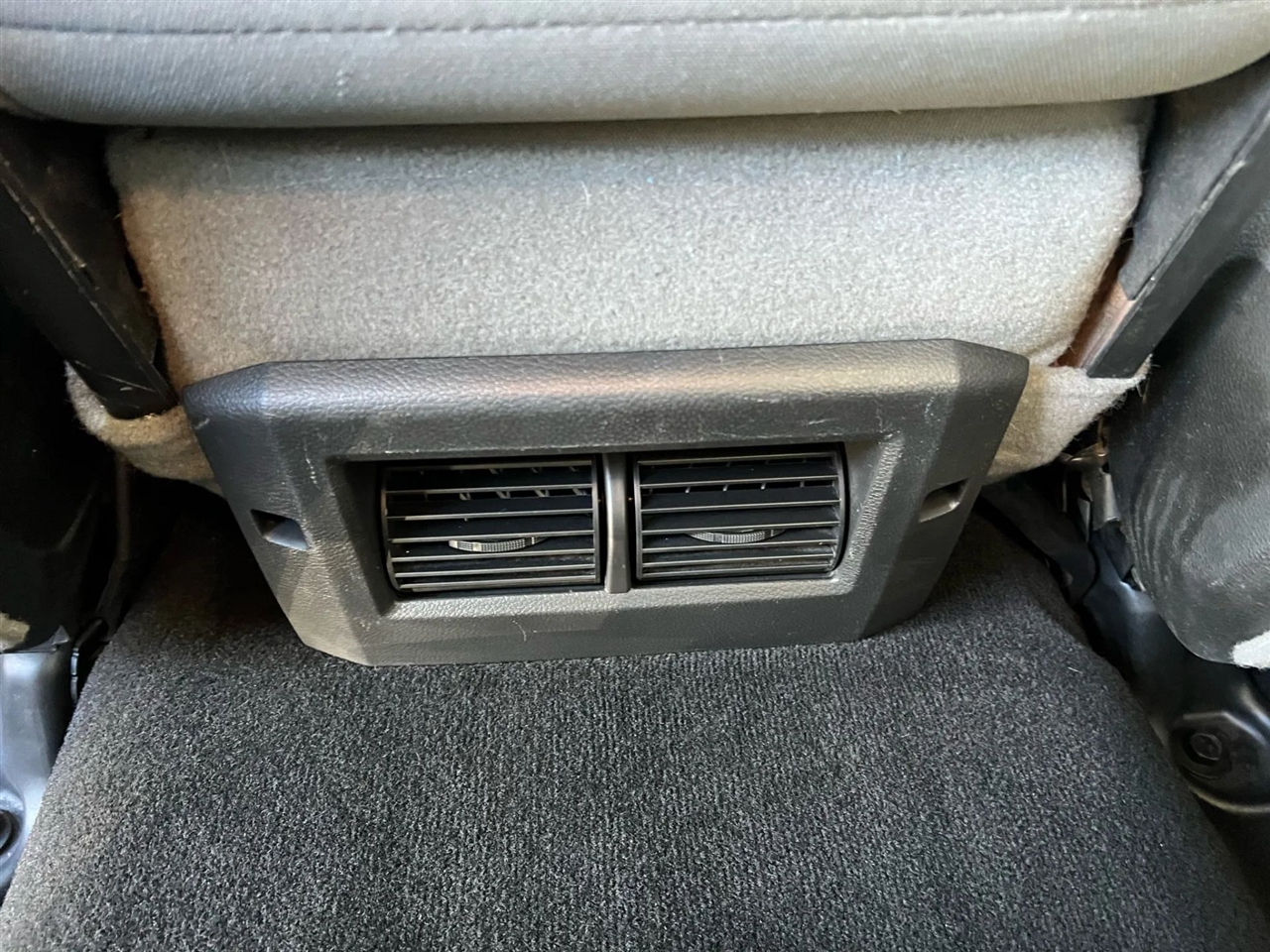 RAM 1500 Tradesman Crew Cab SWB 4WD 2017