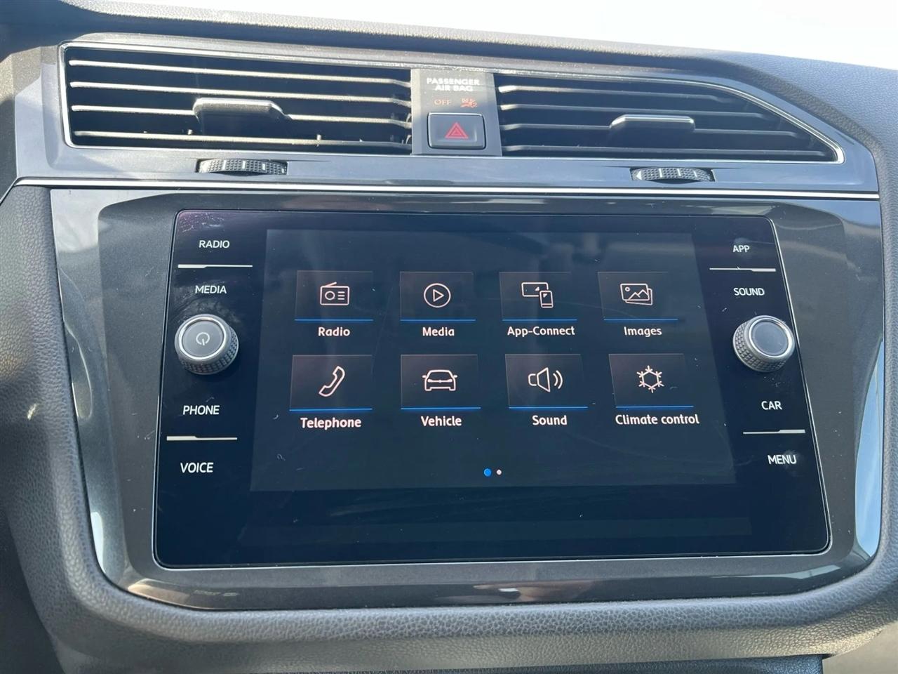 Volkswagen Tiguan SE 2018