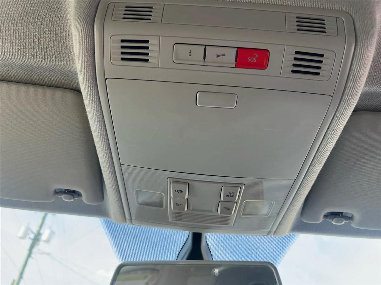 Volkswagen Tiguan SE 2018