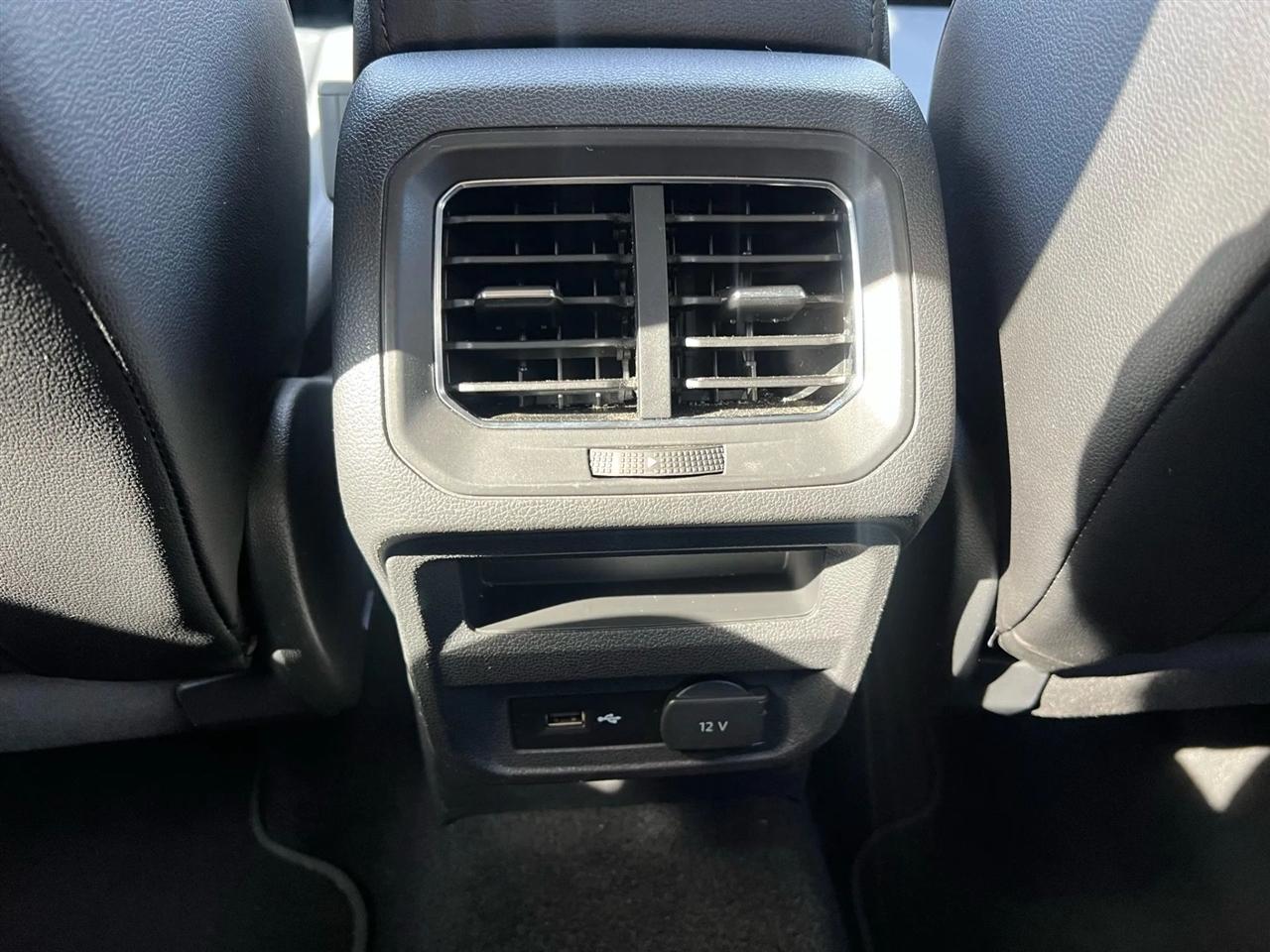 Volkswagen Tiguan SE 2018