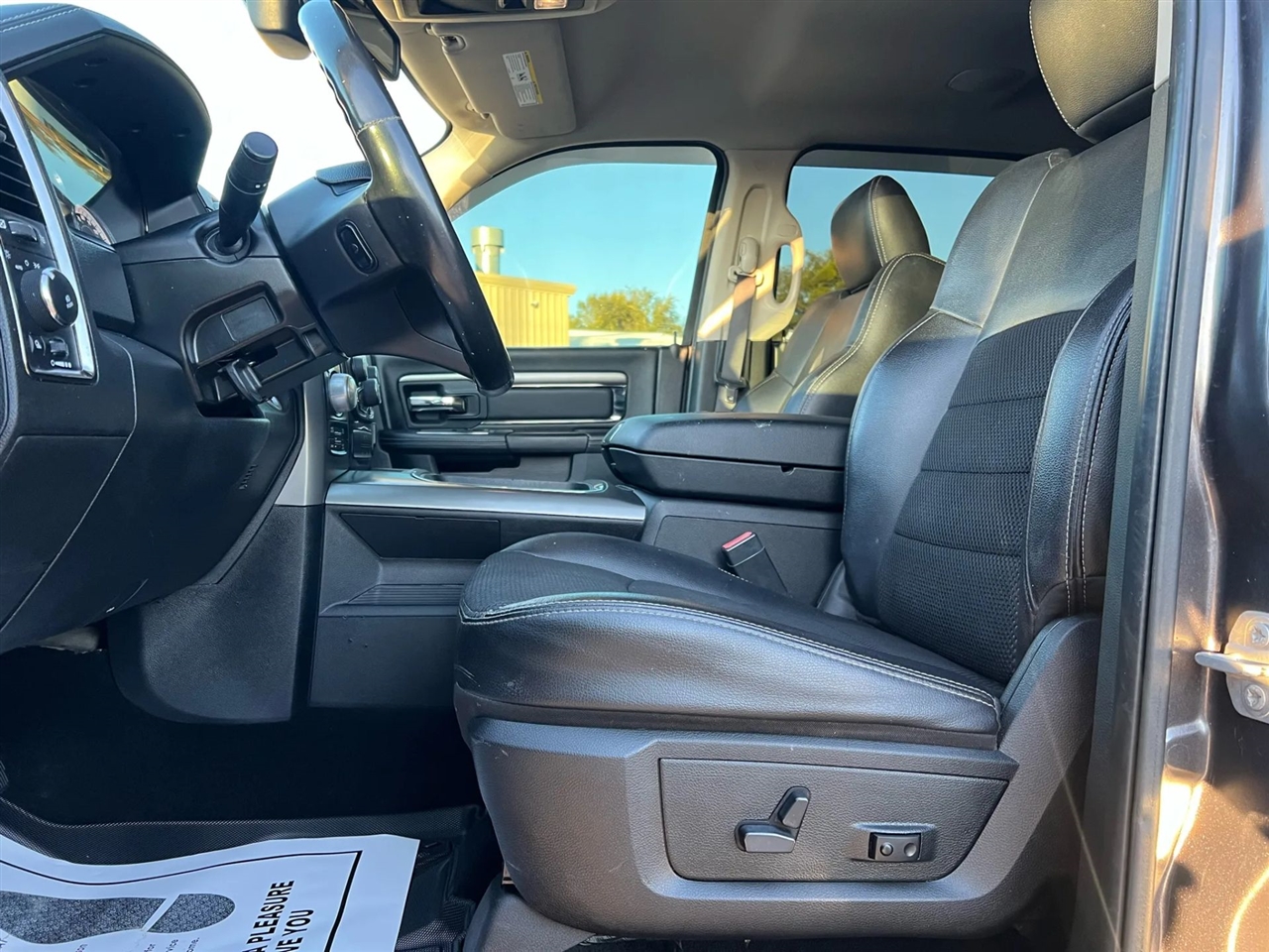 RAM 1500 Sport Crew Cab LWB 4WD 2016