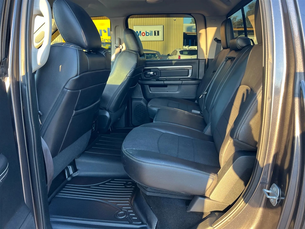 RAM 1500 Sport Crew Cab LWB 4WD 2016