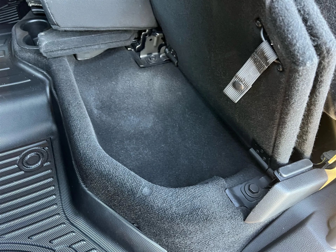 RAM 1500 Sport Crew Cab LWB 4WD 2016