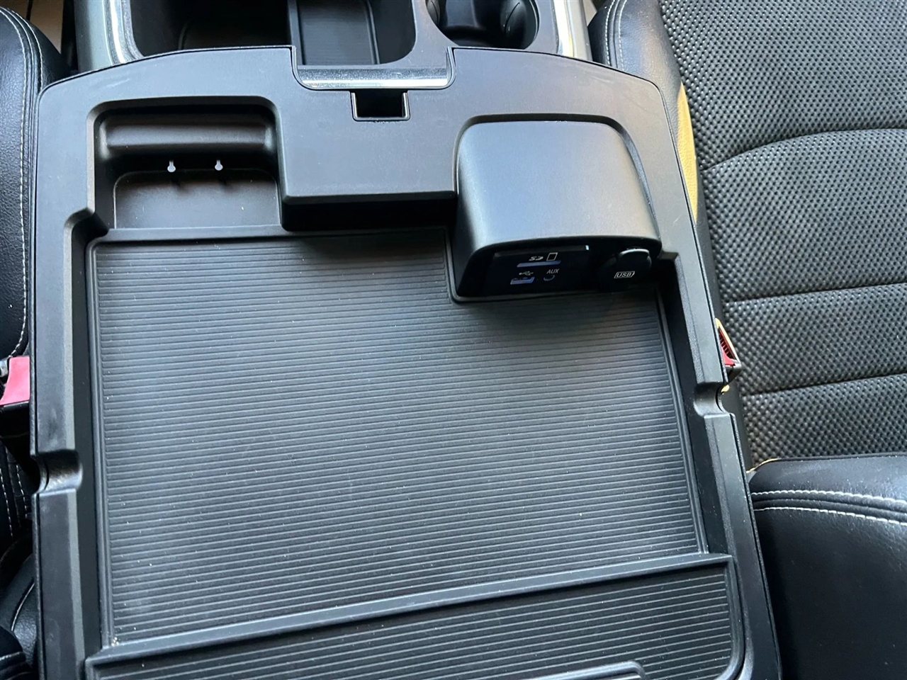 RAM 1500 Sport Crew Cab LWB 4WD 2016