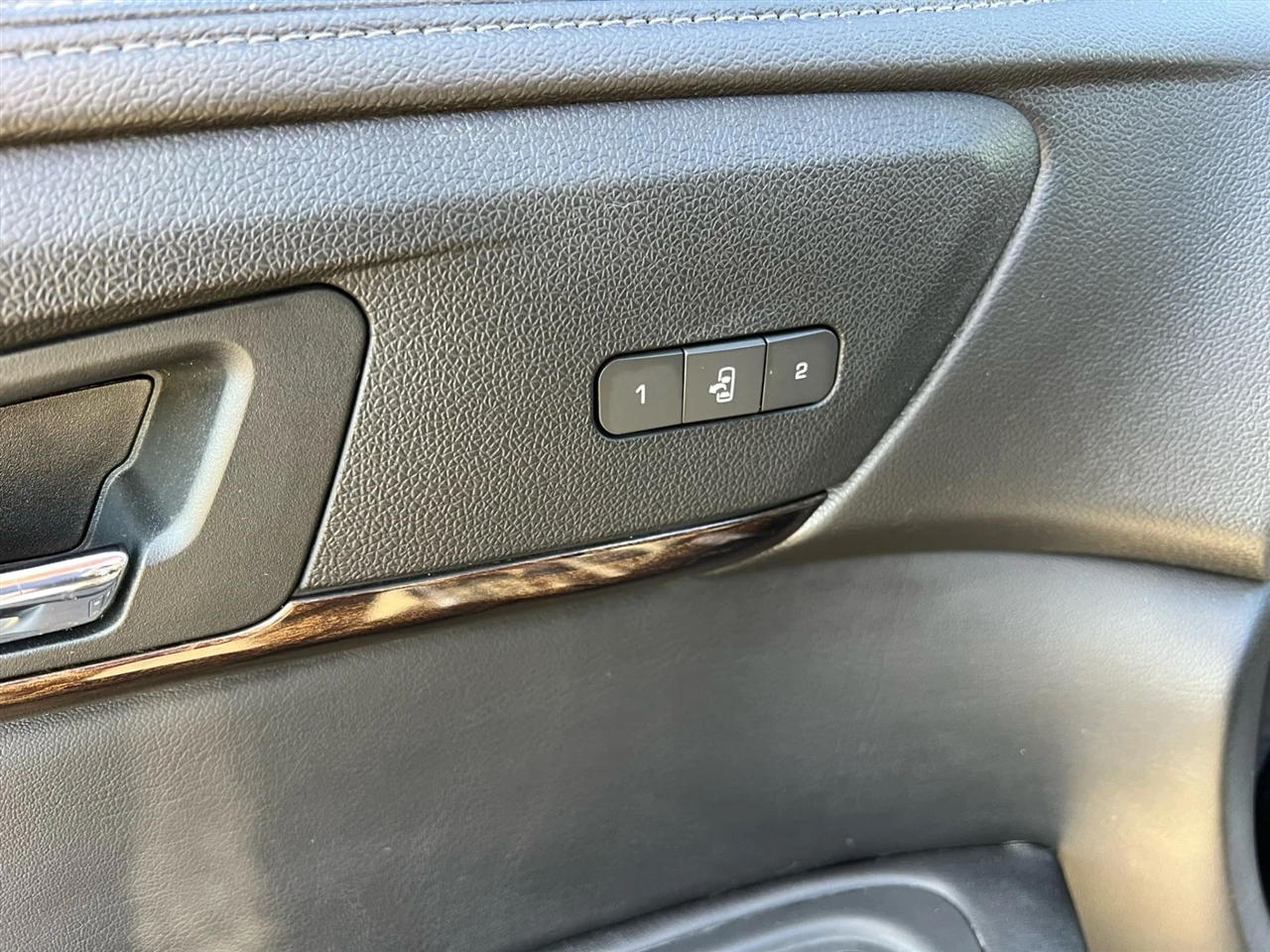 GMC Acadia Denali FWD 2014