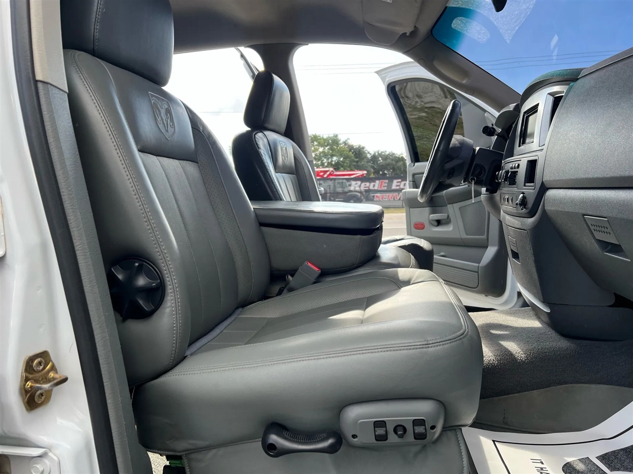 Dodge Ram 2500 Laramie Quad Cab 4WD 2006