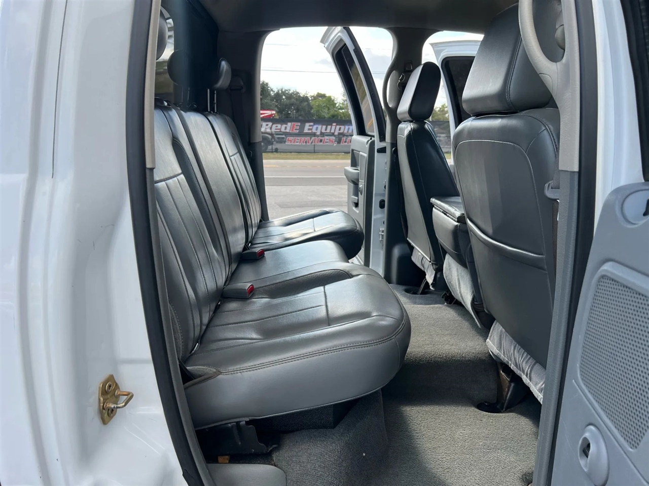 Dodge Ram 2500 Laramie Quad Cab 4WD 2006