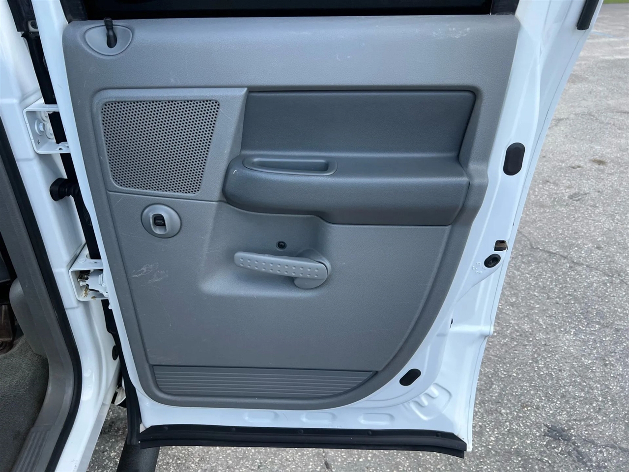 Dodge Ram 2500 Laramie Quad Cab 4WD 2006